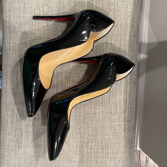 Beautiful hot chick 100 Christian Loubotin pumps - Picture 7 of 8